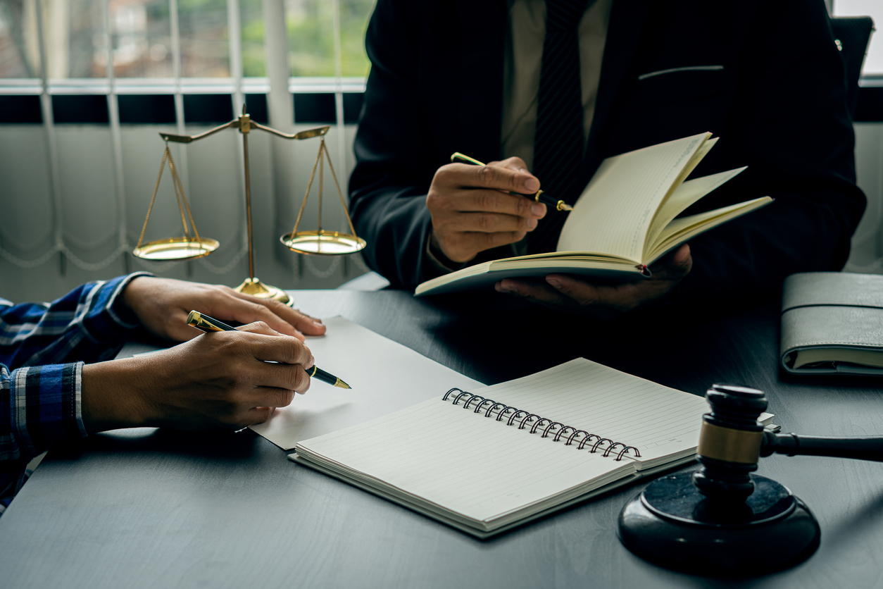 What Is the Difference Between a Criminal Justice Attorney and a Criminal Defense Attorney?
